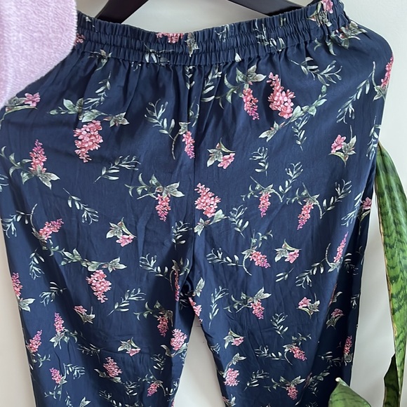 Silk floral pants - Picture 4 of 8